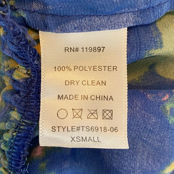 Cusp by Neiman Marcus Wrap Peplum Blouse XS EUC - Picture 9 of 9